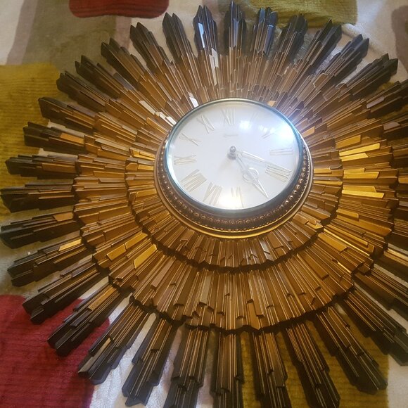 Vintage Mid-Century Starburst Wall Clock MCMLXIX by Syroco - Picture 12 of 16